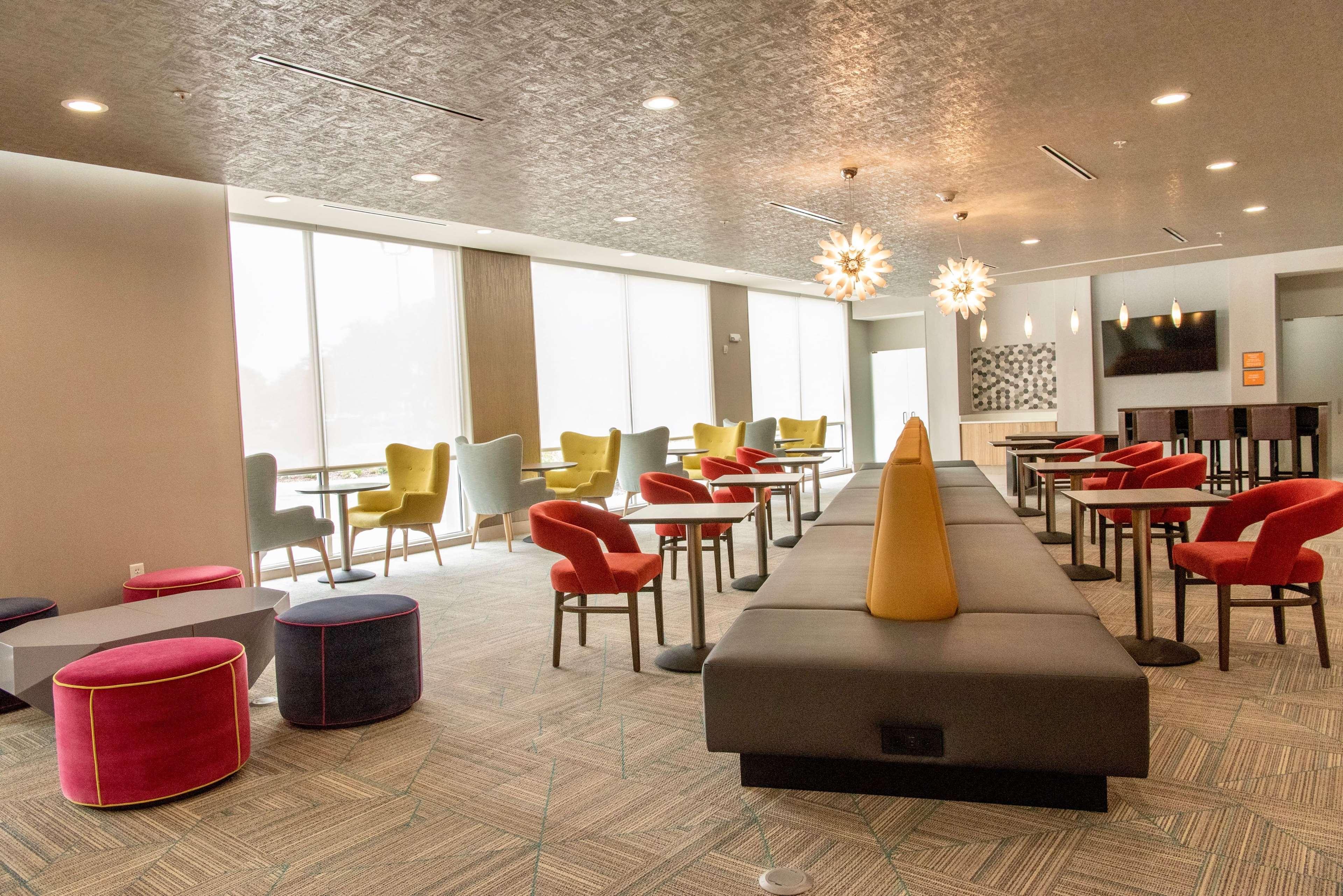 La Quinta Inn & Suites By Wyndham Lake City Extérieur photo
