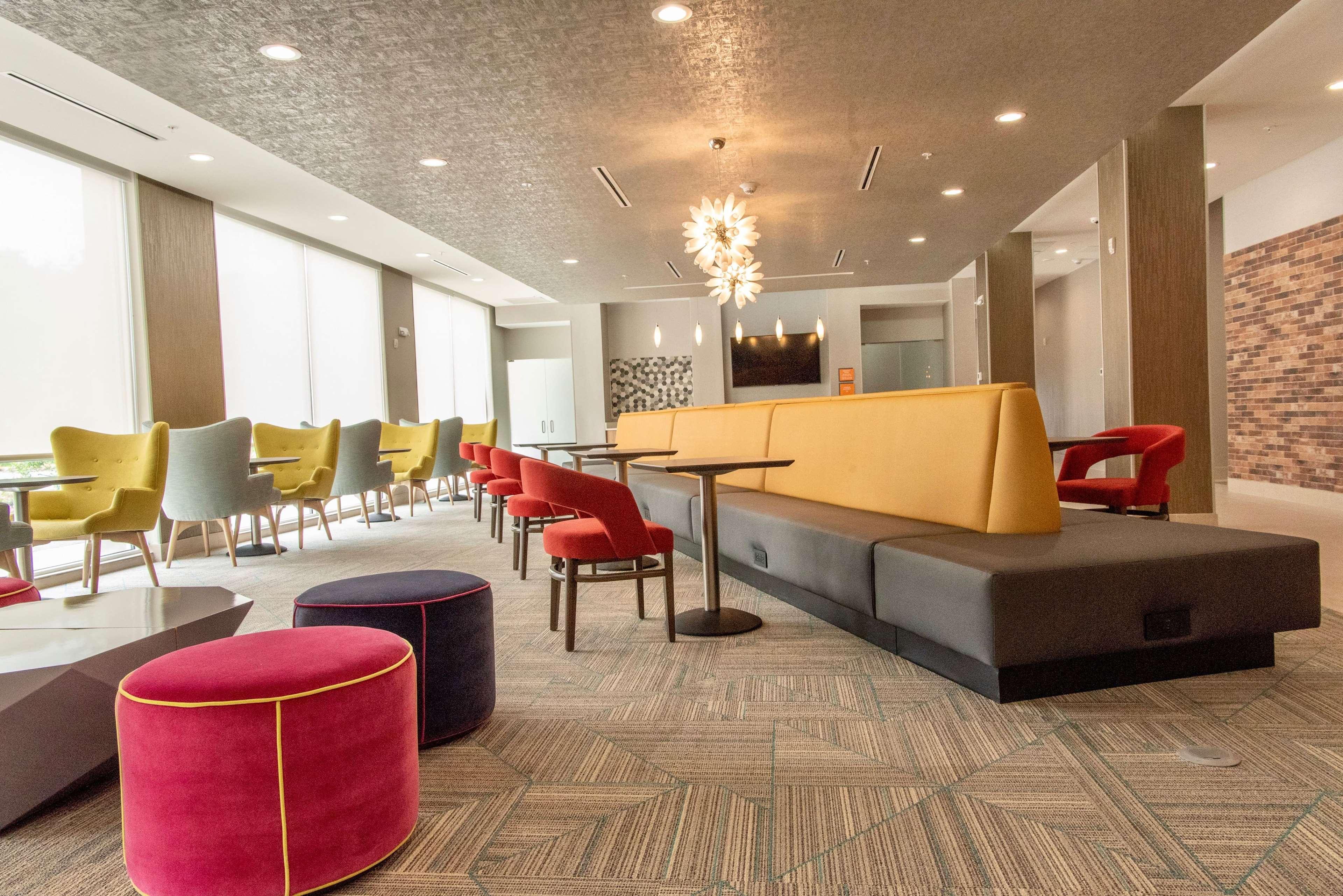La Quinta Inn & Suites By Wyndham Lake City Extérieur photo