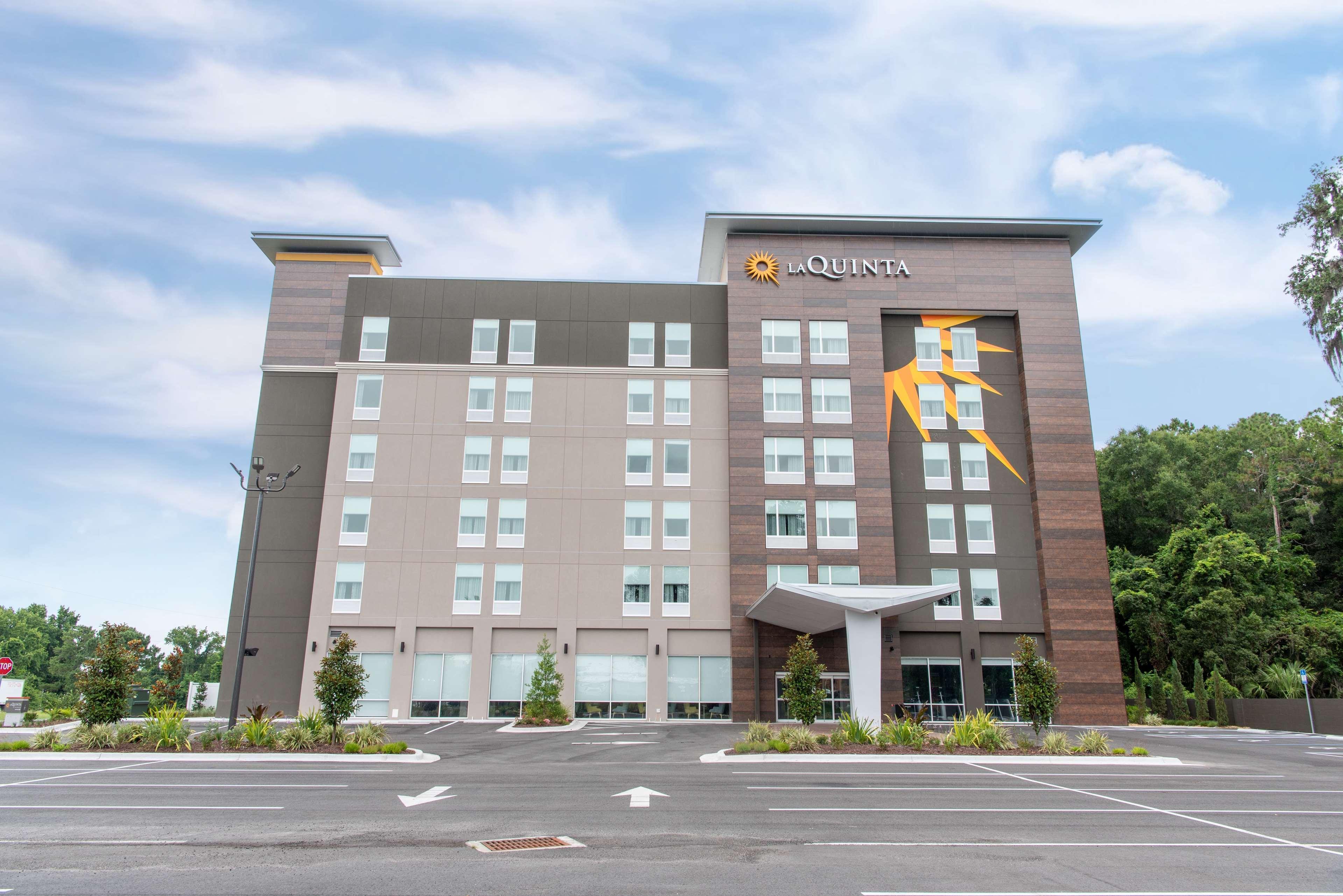 La Quinta Inn & Suites By Wyndham Lake City Extérieur photo
